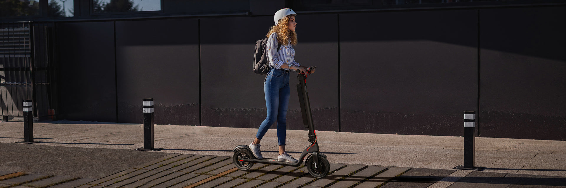 TurboAnt X7 Pro Folding Electric Scooter for Adults